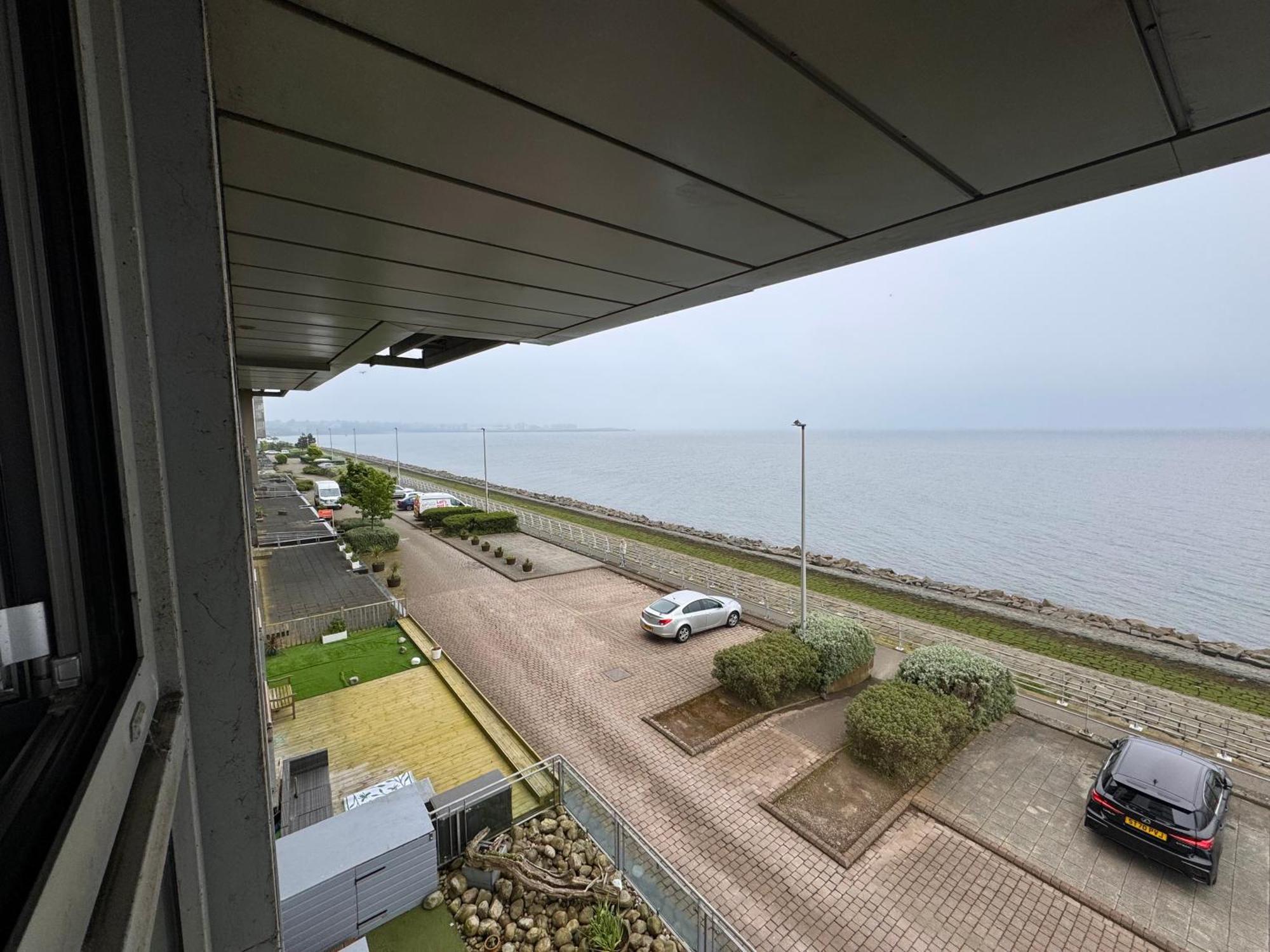 Ocean Park Apartments - Oceanfront - Free Parking And Fast Wifi Единбург Екстер'єр фото