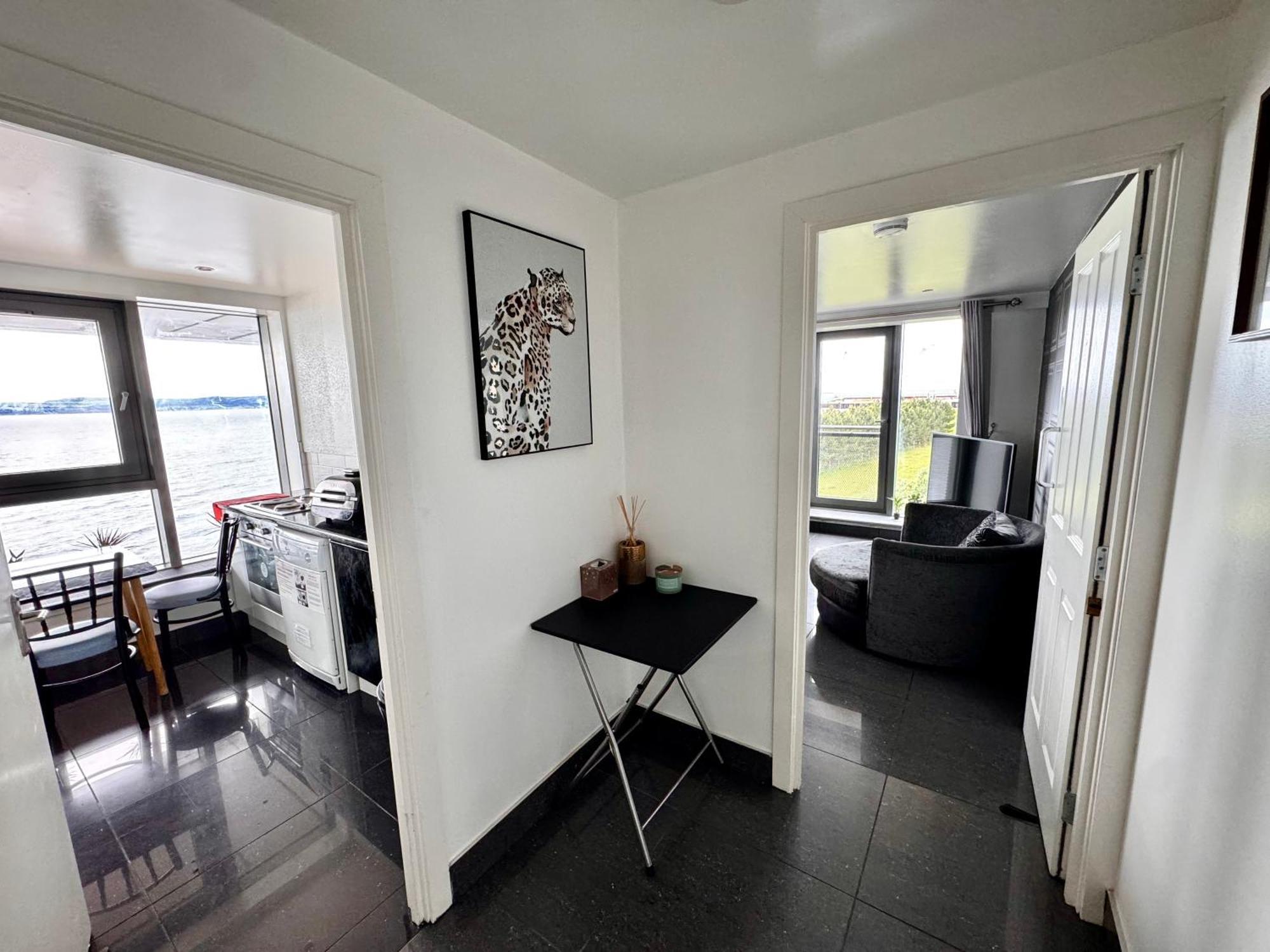Ocean Park Apartments - Oceanfront - Free Parking And Fast Wifi Единбург Екстер'єр фото