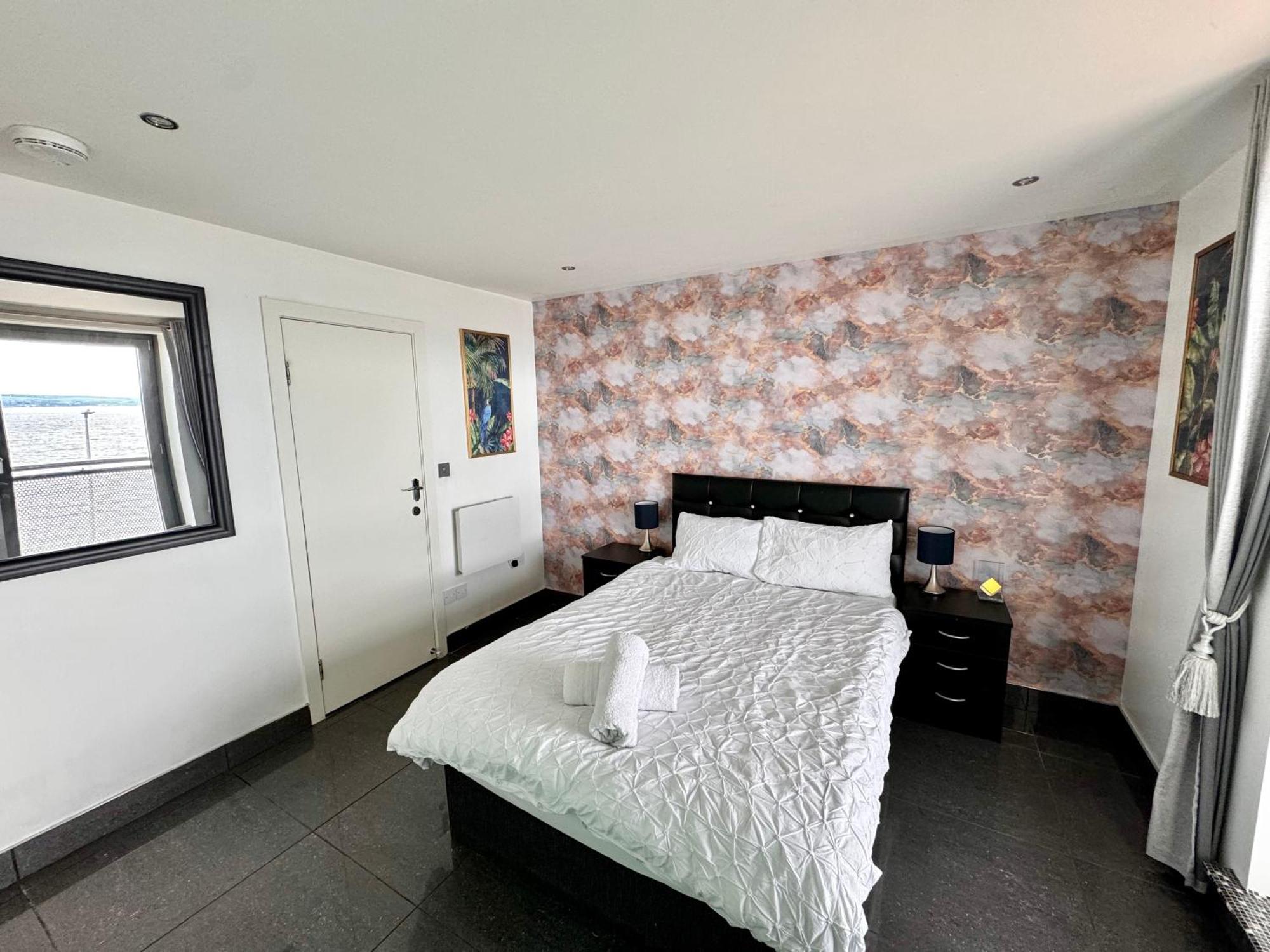 Ocean Park Apartments - Oceanfront - Free Parking And Fast Wifi Единбург Екстер'єр фото