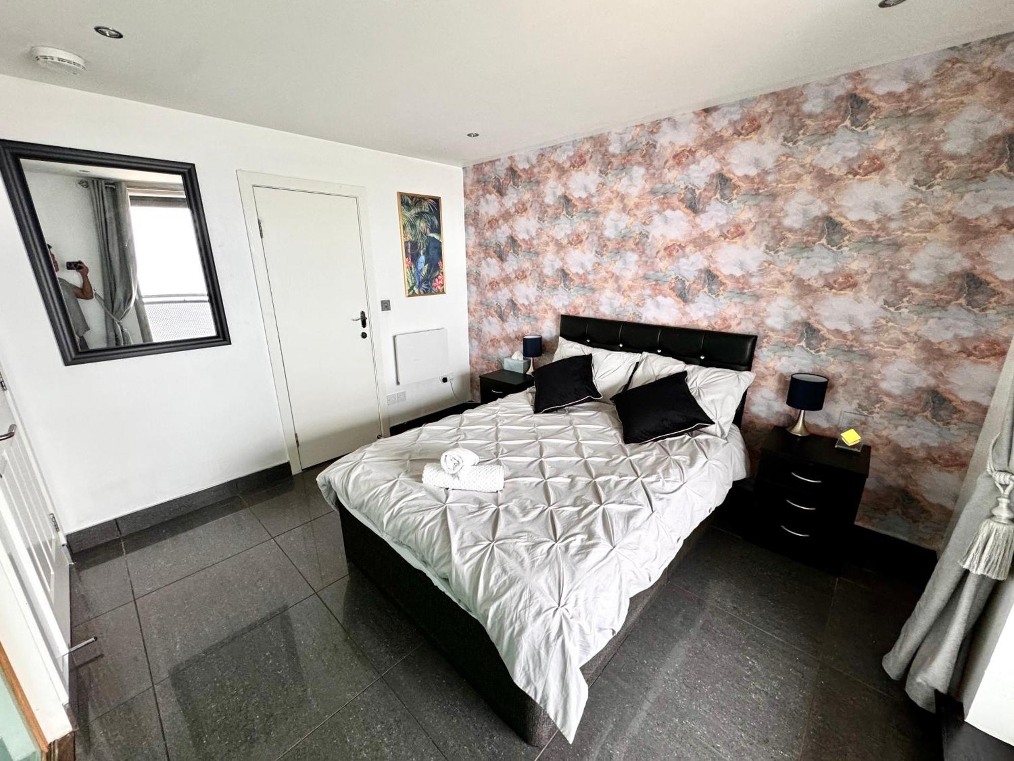Ocean Park Apartments - Oceanfront - Free Parking And Fast Wifi Единбург Екстер'єр фото