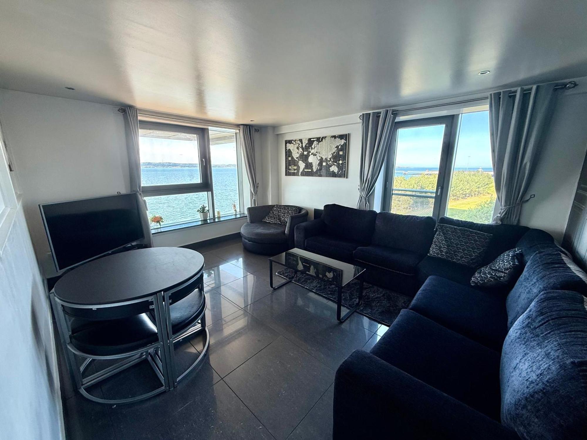 Ocean Park Apartments - Oceanfront - Free Parking And Fast Wifi Единбург Екстер'єр фото